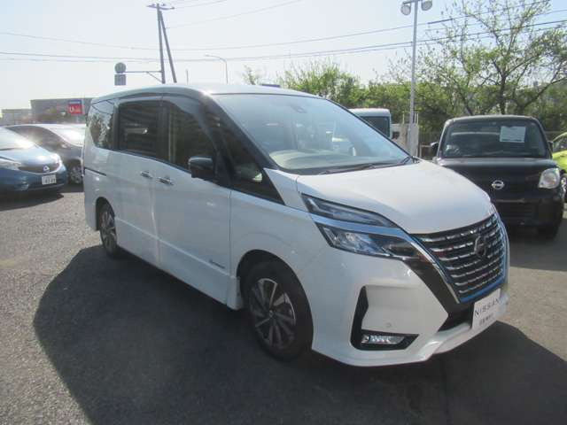 セレナ1.2 e-POWER ハイウェイスターV