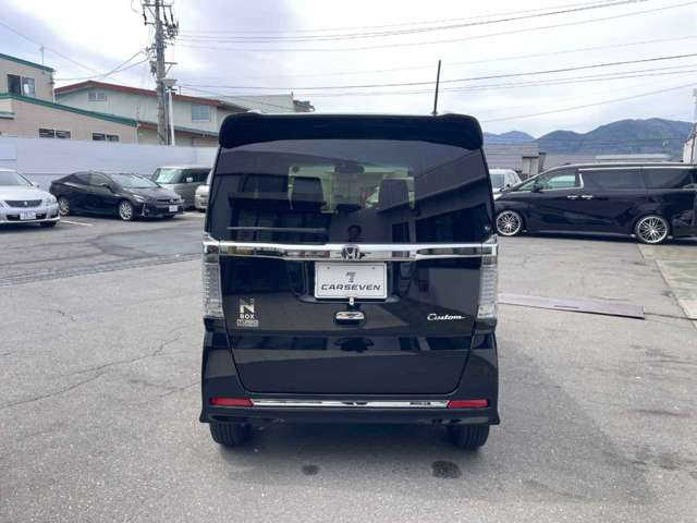 N-BOXカスタムG ターボ SSパッケージ ブラックスタイル 4WD