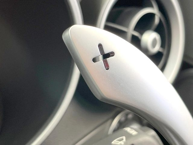 ���X�e�A�����O�p�h���V�t�g:�N�C�b�N�ȃV�t�g���삪�\!���X�|���X�������A���Ȃ��̃M�A�ϑ��ɂ�������Ƃ��Ă��Ă���܂�!���Ԃƈ�̂ƂȂ�鑕���ł��B