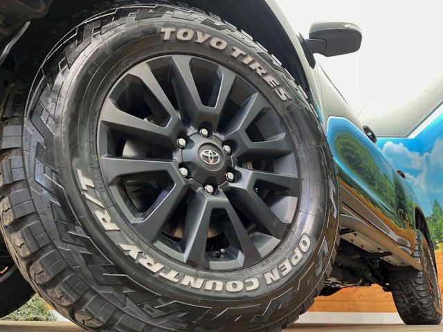 �y�����A���~�z�C�[���z�O�ςɃ}�b�`���������A���~�z�C�[���𑕒����Ă���܂��B�e��ЊO�A���~�z�C�[����A�X�^�b�h���X�^�C�����戵�����Ă���܂��B���񂲑��k����������