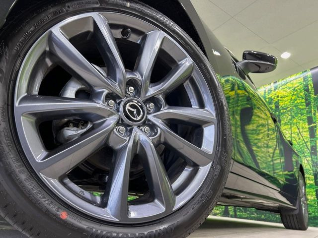 �y����18�C���`�A���~�z�C�[���z�O�ςɃ}�b�`���������A���~�z�C�[���𑕒����Ă���܂��B�e��ЊO�A���~�z�C�[����A�X�^�b�h���X�^�C�����戵�����Ă���܂��B���񂲑��k����������