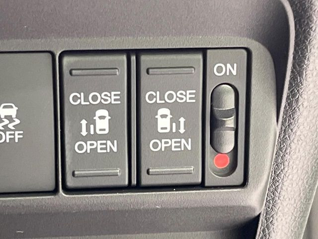 フリード1.5 e:HEV エアー EX