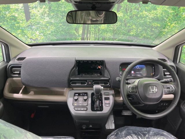 フリード1.5 e:HEV エアー EX