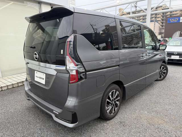 セレナ2.0 ハイウェイスターV