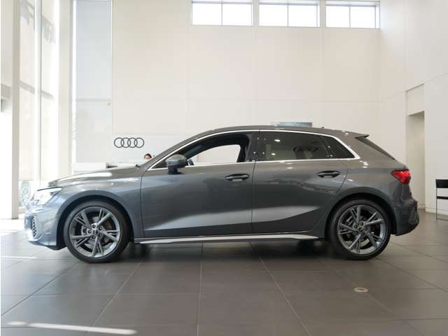 A3スポーツバック30 TFSI Sライン