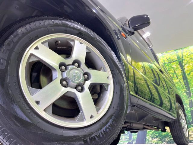 �y����15�C���`�A���~�z�C�[���z�O�ςɃ}�b�`���������A���~�z�C�[���𑕒����Ă���܂��B�e��ЊO�A���~�z�C�[����A�X�^�b�h���X�^�C�����戵�����Ă���܂��B���񂲑��k����������