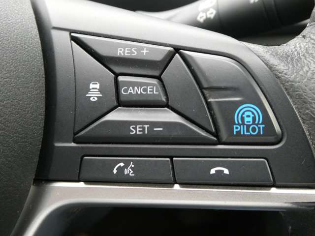 セレナ1.2 e-POWER ハイウェイスターV