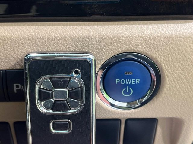 �y�X�}�[�g�L�[�z�J�o����|�P�b�g�ɓ��ꂽ�܂܂ł��h�A�̎{���E�������\�ȃX�}�[�g�L�[�𑕔��B�G���W���̃I���E�I�t�����J�M�����o���K�v����������Ƃ��Ă��֗��ł���