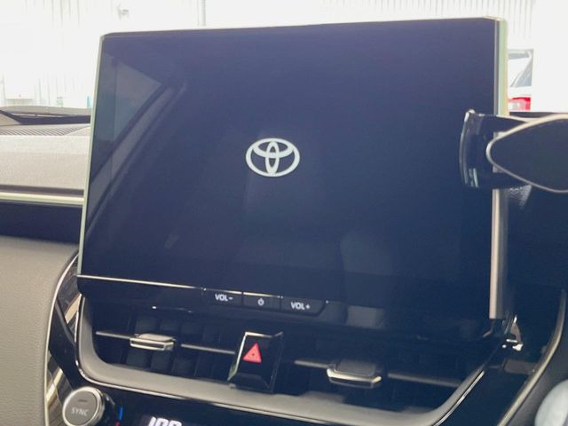 �y10.5�C���` �f�B�X�v���C�I�[�f�B�I�z���ʂ̃f�B�X�v���C��AppleCarPlay��AndroidAuto�����p�\�B�傫�ȉ�ʂŃX�}�z�i�r�A�v���������p���������܂���