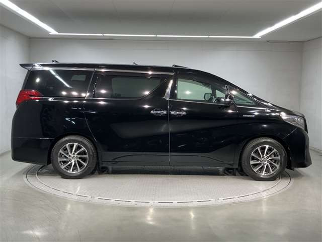 アルファードハイブリッド 2.5 エグゼクティブ ラウンジ E-Four 4WD