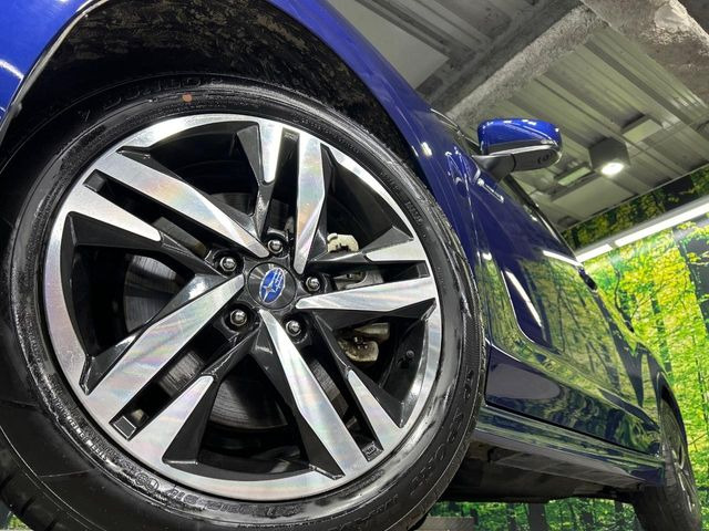 �y����17�C���`�A���~�z�C�[���z�O�ςɃ}�b�`���������A���~�z�C�[���𑕒����Ă���܂��B�e��ЊO�A���~�z�C�[����A�X�^�b�h���X�^�C�����戵�����Ă���܂��B���񂲑��k����������