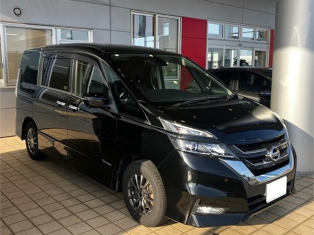 セレナ2.0 ハイウェイスター Vセレクション 4WD