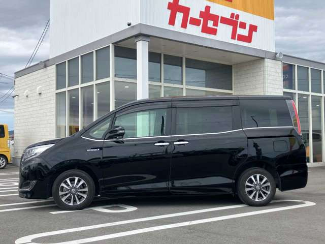 エスクァイアハイブリッド1.8 Gi プレミアムパッケージ ブラックテイラード