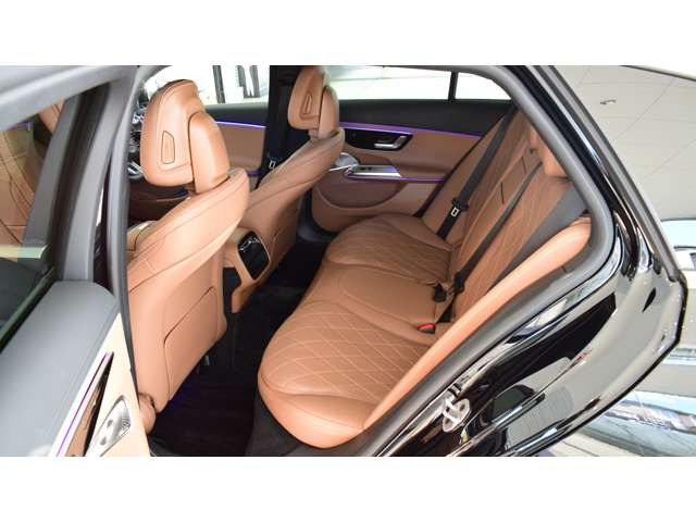 EクラスワゴンE200 アバンギャルド AMGラインパッケージ (ISG)