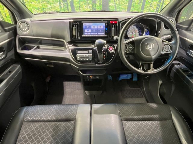 N-WGNカスタムG Lパッケージ