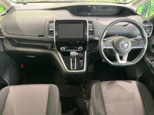 セレナ2.0 ハイウェイスター Vセレクション