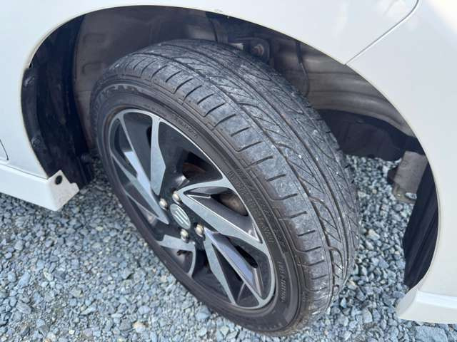 �܂��͓��X�̃N���[�j���O�����ɗ��܂���?�^�C�~���O�ǂ���΃V�[�g�Ȃǒ����Ă��Ȃ���Ԃ�����܂���!�������������̓r�b�N�����Ă��܂��B��