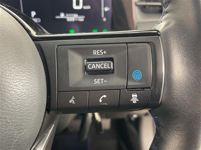 ノート1.2 AUTECH クロスオーバー FOUR 4WD