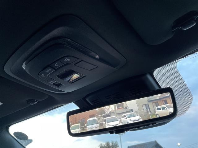 クラウンスポーツ2.5 Z E-Four 4WD