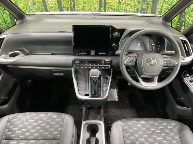 ヴォクシー1.8 ハイブリッド S-Z