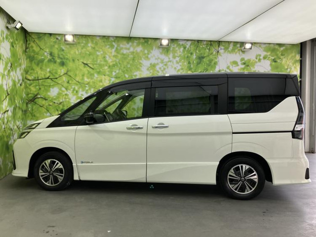 セレナ1.2 e-POWER ハイウェイスターV