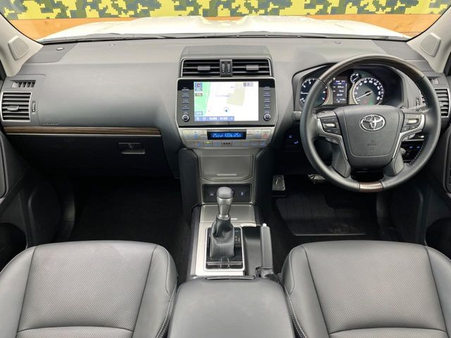 ランドクルーザープラド2.7 TX Lパッケージ マットブラック エディション 4WD