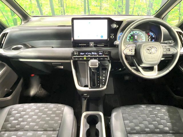 ヴォクシー1.8 ハイブリッド S-Z