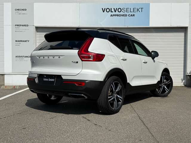 XC40T4 AWD Rデザイン 4WD