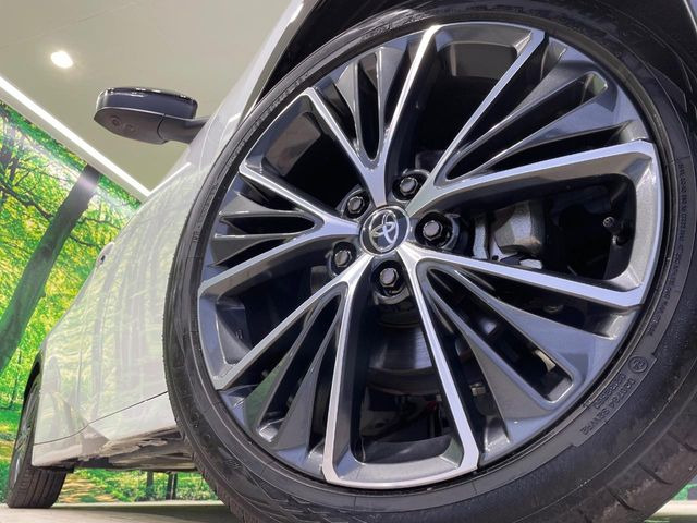 �y����19�C���`�A���~�z�C�[���z�O�ςɃ}�b�`���������A���~�z�C�[���𑕒����Ă���܂��B�e��ЊO�A���~�z�C�[����A�X�^�b�h���X�^�C�����戵�����Ă���܂��B���񂲑��k����������
