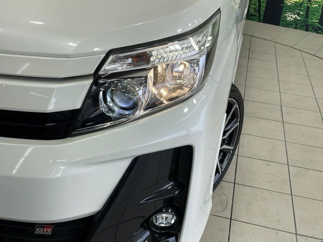 �yLED�w�b�h���C�g�z���V����ԑ��s�����ǍD�Ȏ��E���m�ۂ����S���ĉ^�]�ł��鍂�P�xLED�w�b�h���C�g�𑕔�!�_�����x�������A����d�͂��}�����Ă��܂��B