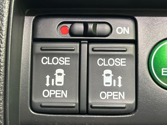 オデッセイ2.4 アブソルート