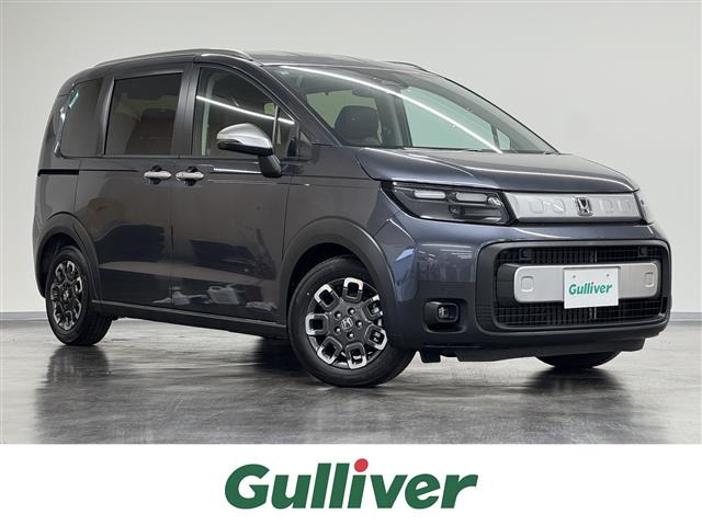 フリード1.5 e:HEV クロスター