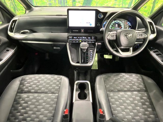 ヴォクシー1.8 ハイブリッド S-Z