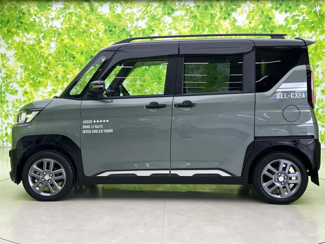 デリカミニT プレミアム 4WD