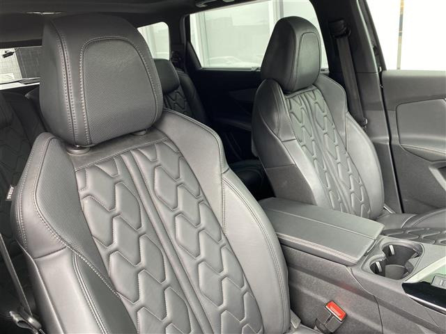 5008GTライン ブルーHDi ディーゼル