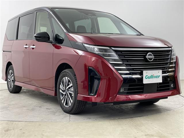 セレナ1.4 e-4ORCE ハイウェイスターV 4WD