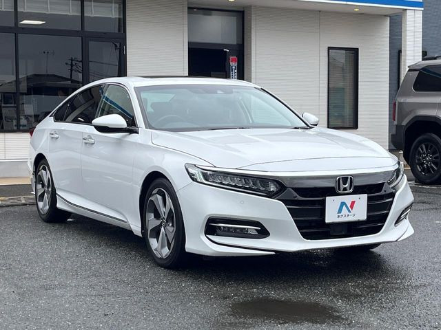 �������x�̃K���X�疌�ŝ����͂������A�㎿�ȃc���E����������B���O����_���J�����؂Ȉ��Ԃ�ی삵�A�F�����E�򉻂�h�~�B�u�e�X�v���b�V���R�[�g�v�A�u�e�v���~�b�T�R�[�g�v���炨�I�т��������܂��B