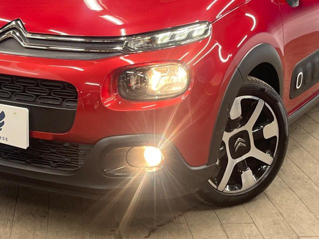 ���w�b�h���C�g:�w�b�h���C�g�͉��΂݂����Ȃ��A�Y��ȏ�Ԃ�ۂ��Ă���܂��B���΂ݖh�~�̃����Y�R�[�e�B���O�̎{�H���\�ł������܂��B