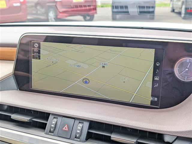 ES300h バージョンL