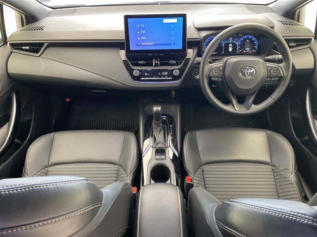 カローラツーリング1.8 ハイブリッド W×B