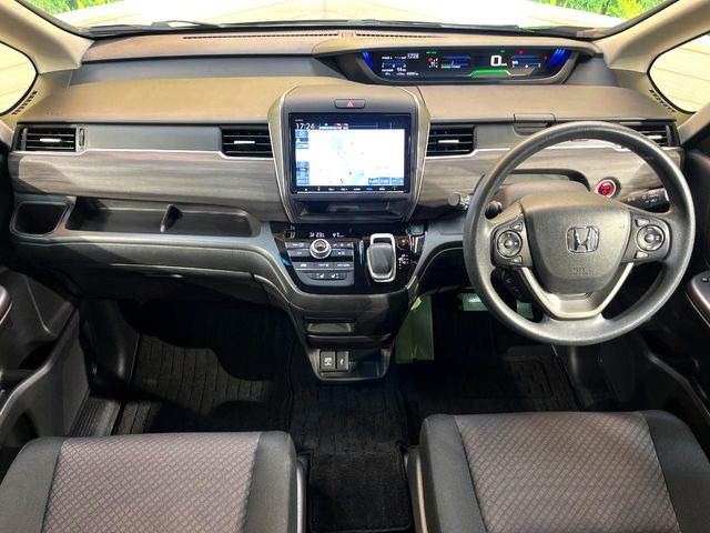 フリード1.5 ハイブリッド G ブラックスタイル