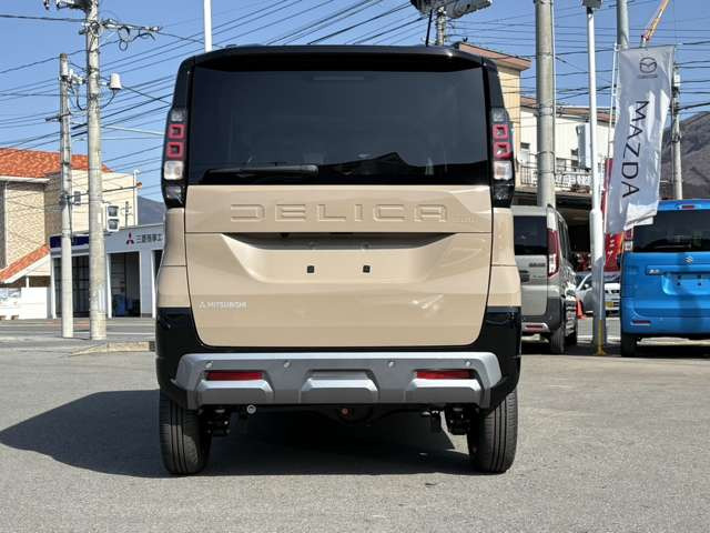 デリカミニT プレミアム 4WD