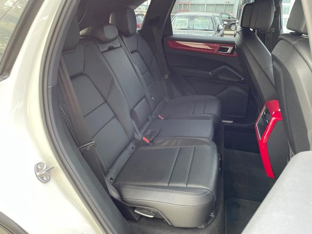 ���㕔���Ȃ��C�ɂȂ�悤�ȃL�Y�E�����ւ��蓙�A�傫�ȃ_���[�W�͂Ȃ��A�ǍD�ȏ�Ԃł��B