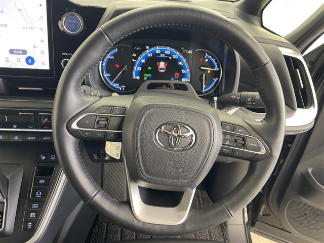 ノア1.8 ハイブリッド S-Z E-Four 4WD