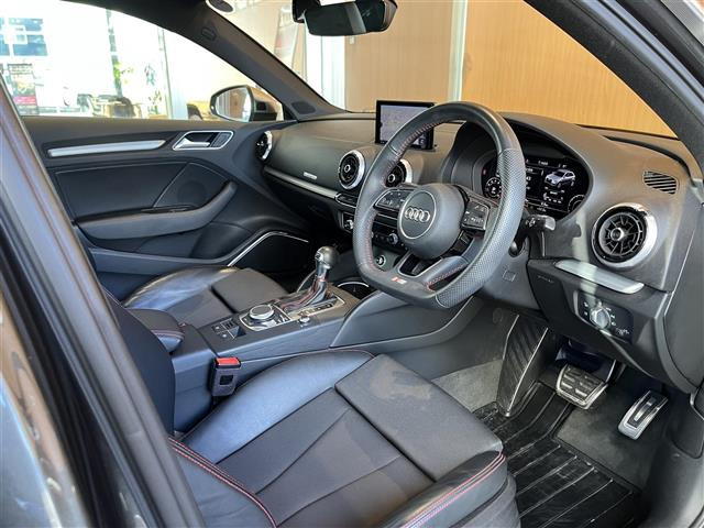 S3スポーツバック2.0 4WD