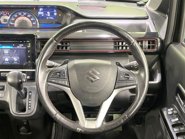 �y�X�e�A�����O�X�C�b�`�z�^�]���A�O������ڐ������炷���ƂȂ��A�I�[�f�B�I���̑��삪�\�ȕ֗��@�\!���S&���K�ȃh���C�u�����o���Ă���܂���