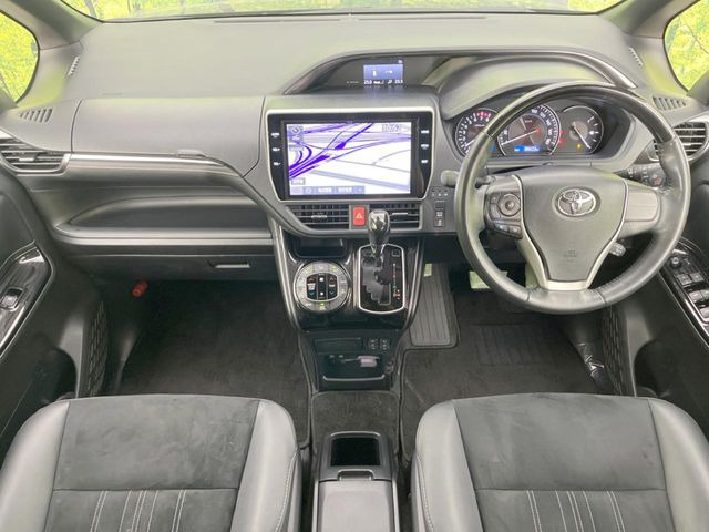 エスクァイア2.0 Gi プレミアムパッケージ ブラックテイラード