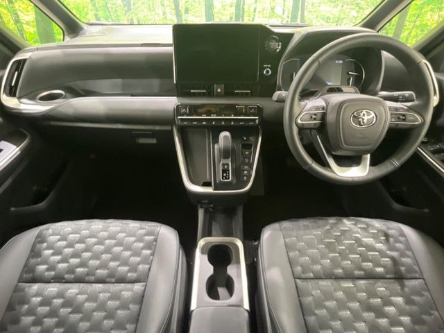 ヴォクシー1.8 ハイブリッド S-Z