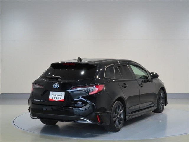 カローラツーリング1.8 ハイブリッド W×B