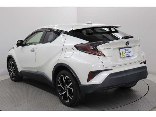 C-HRハイブリッド 1.8 G LED エディション